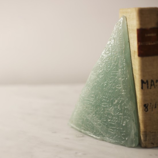 Pyramid Shaped Book Holders