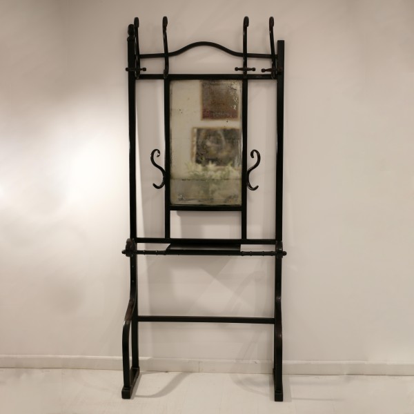 Thonet Hanger