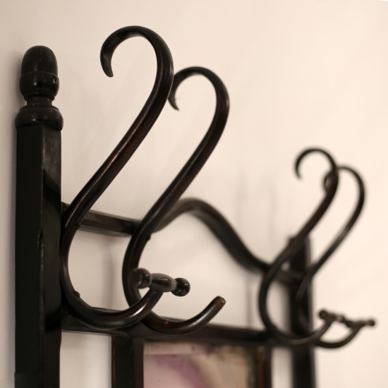 Thonet Hanger