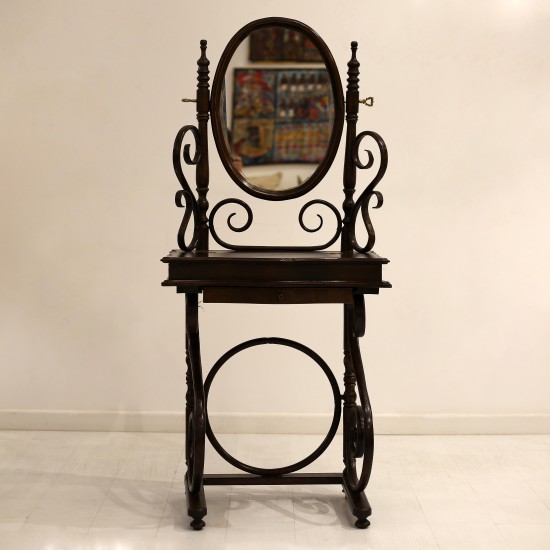 Thonet Vanity