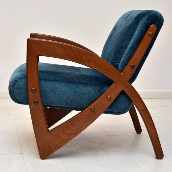 Alpha Lounge Chair