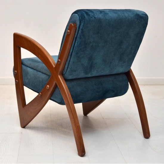 Alpha Lounge Chair