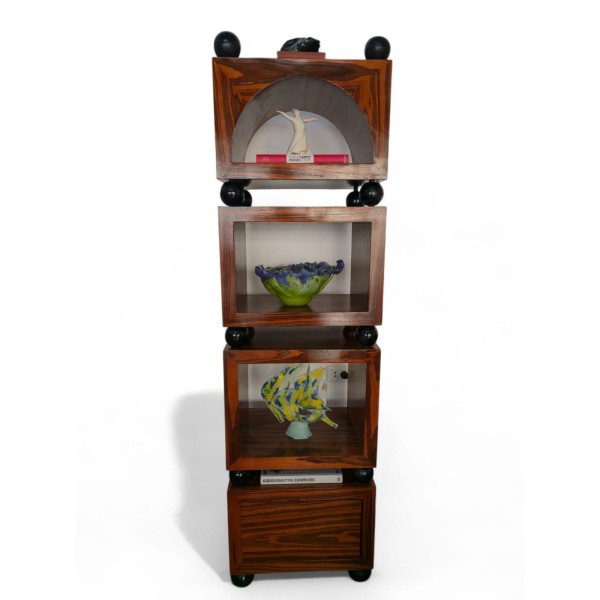 The DecoSphere Bookshelf